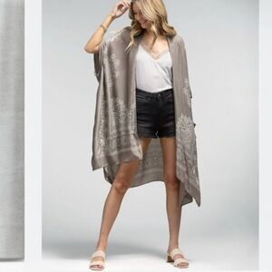 NWT RUGGINE Ornate Mandala Grey Lightweight Longline Kimono, O/S